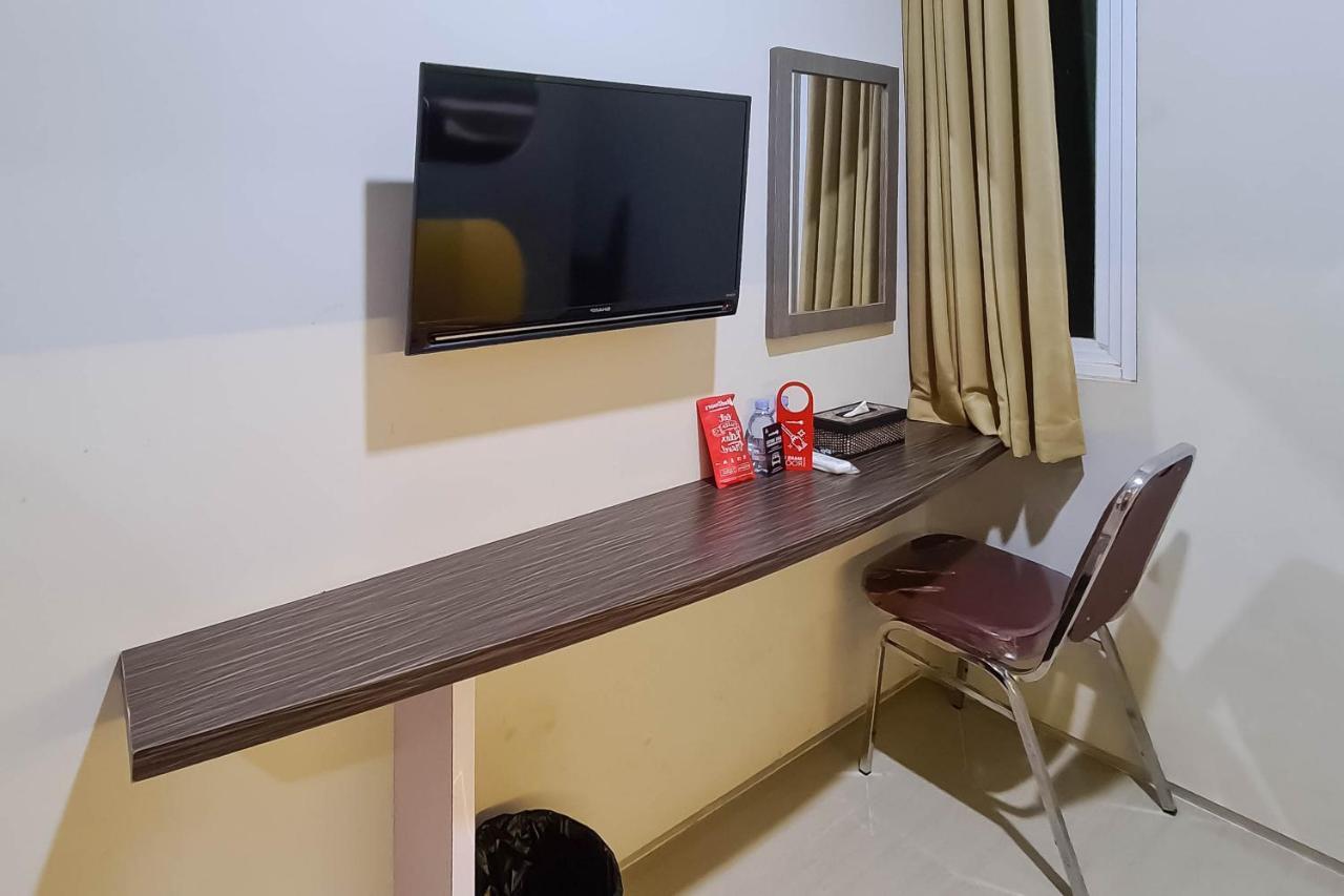 Gaia Asri Hotel Pamanukan Hilir Exteriör bild