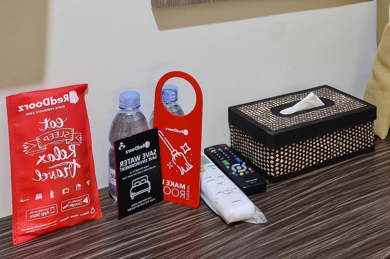 Gaia Asri Hotel Pamanukan Hilir Exteriör bild