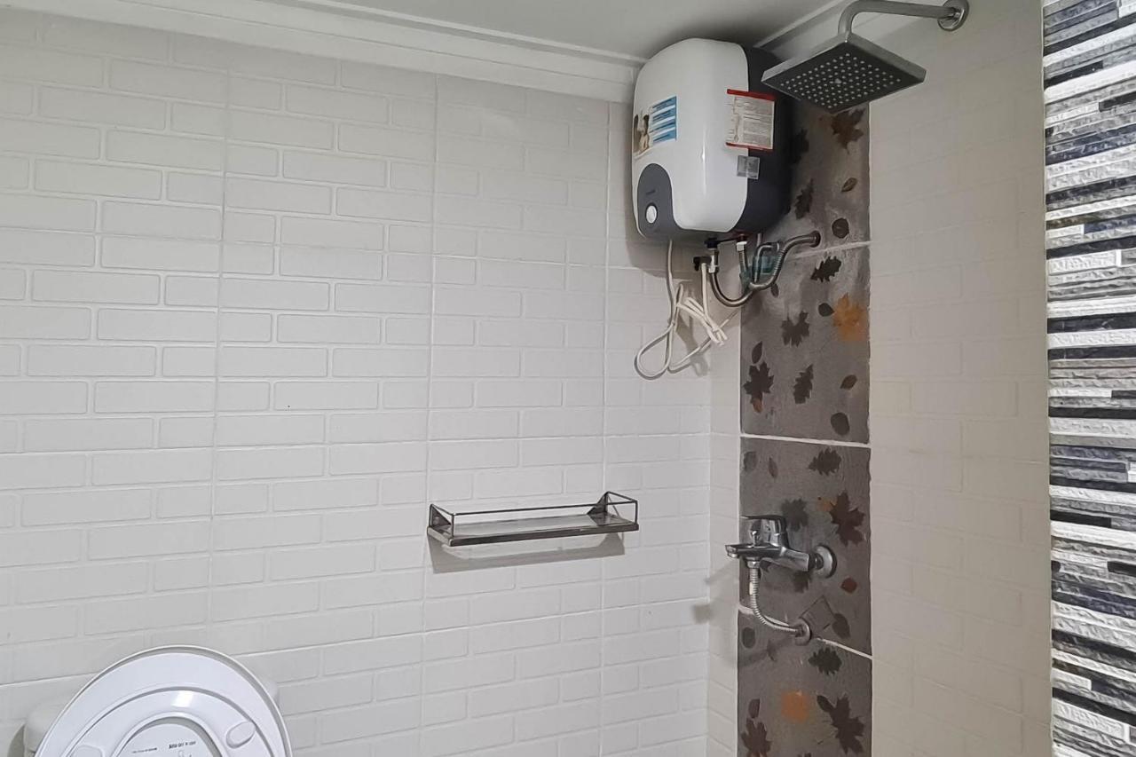 Gaia Asri Hotel Pamanukan Hilir Exteriör bild