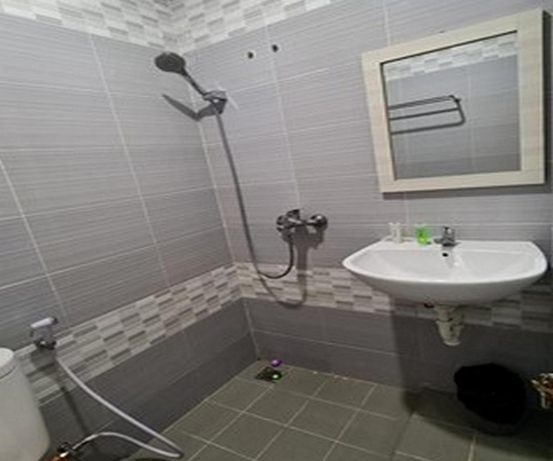 Gaia Asri Hotel Pamanukan Hilir Exteriör bild
