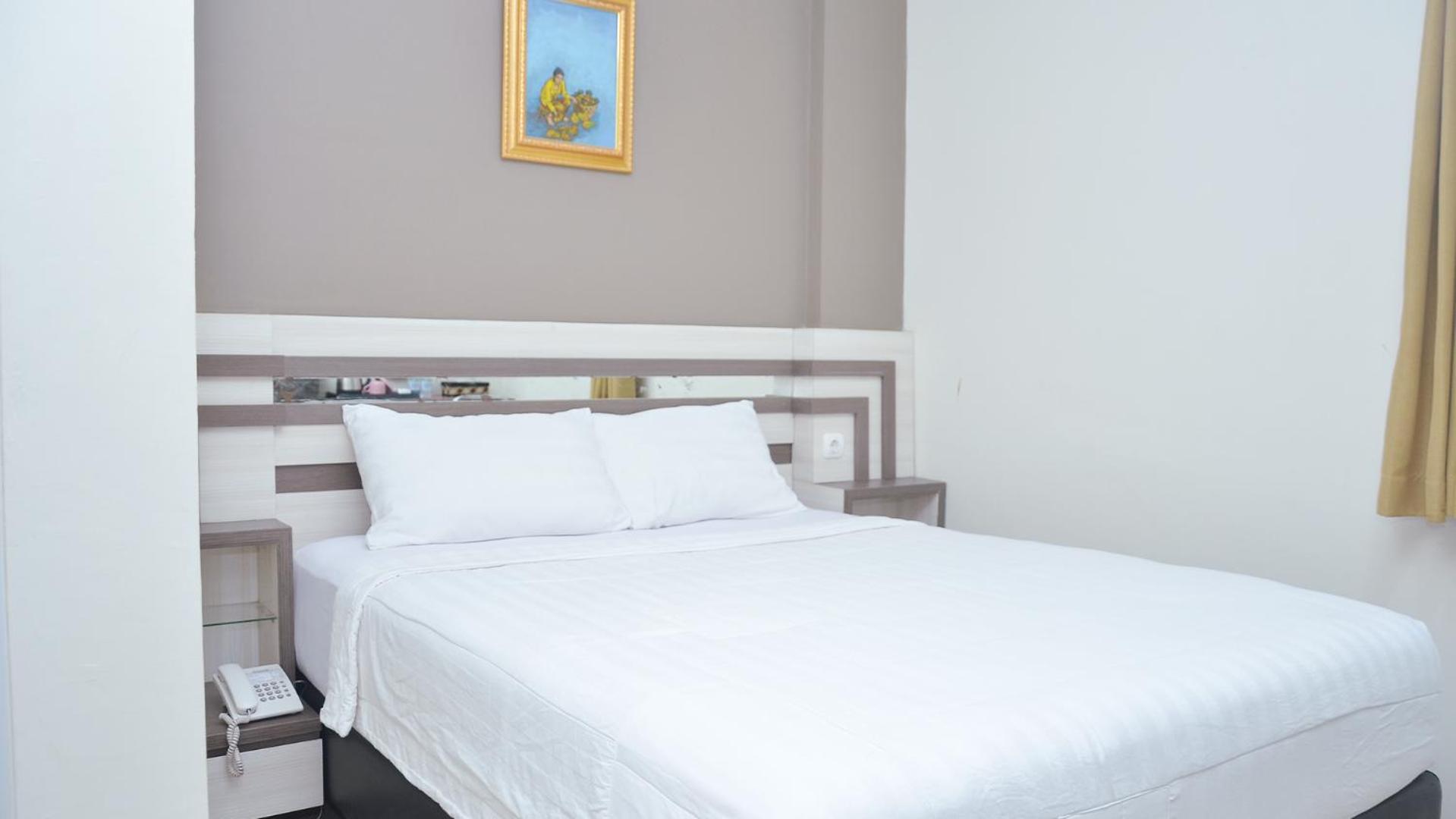 Gaia Asri Hotel Pamanukan Hilir Rum bild